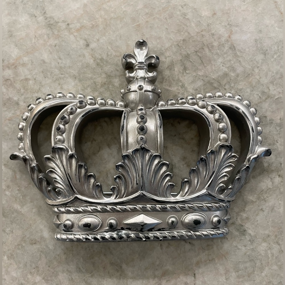 Hanging Crown